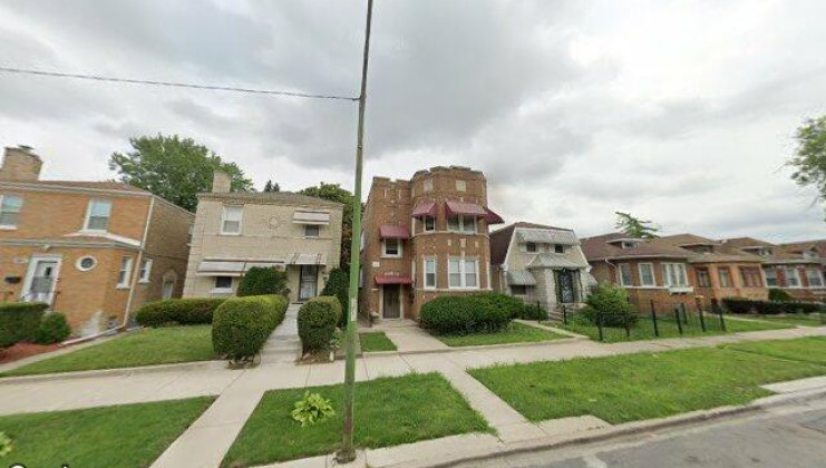 8017 s hermitage ave, chicago, il 60620