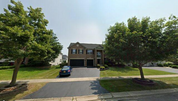 1332 brentwood tr, bolingbrook, il 60490