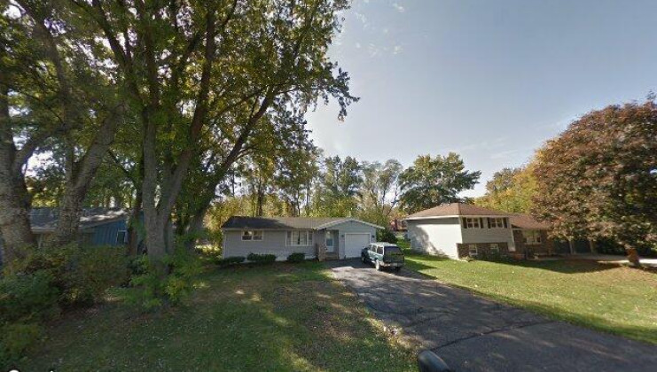 4515 willow ln, mchenry, il 60050