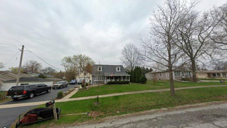 313 oak ave, westmont, il 60559