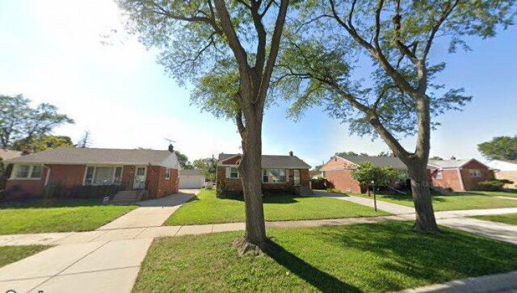 1372 s 6th ave, des plaines, il 60018
