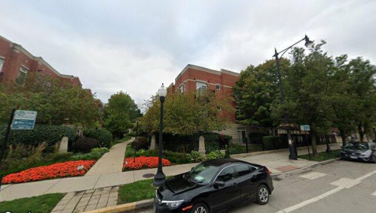 808 w university ln unit 1a, chicago, il 60608