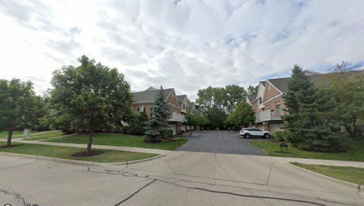 729 prestwick ln, wheeling, il 60090