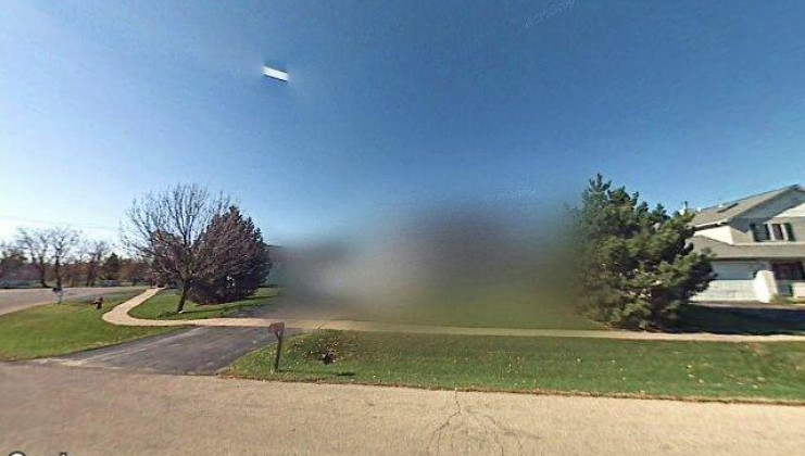 2005 red barn rd, woodstock, il 60098
