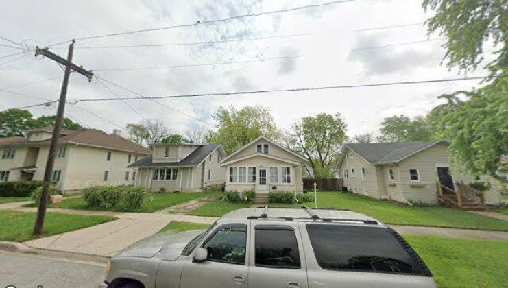 609 hammond ave, aurora, il 60506