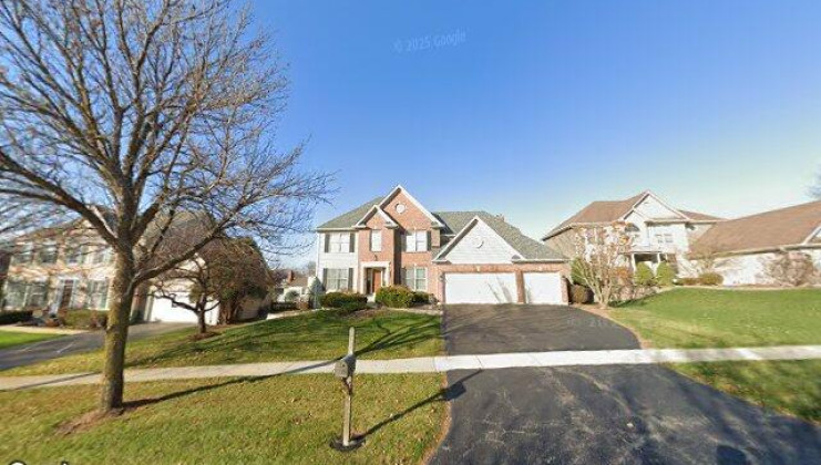 841 high ridge dr, west chicago, il 60185