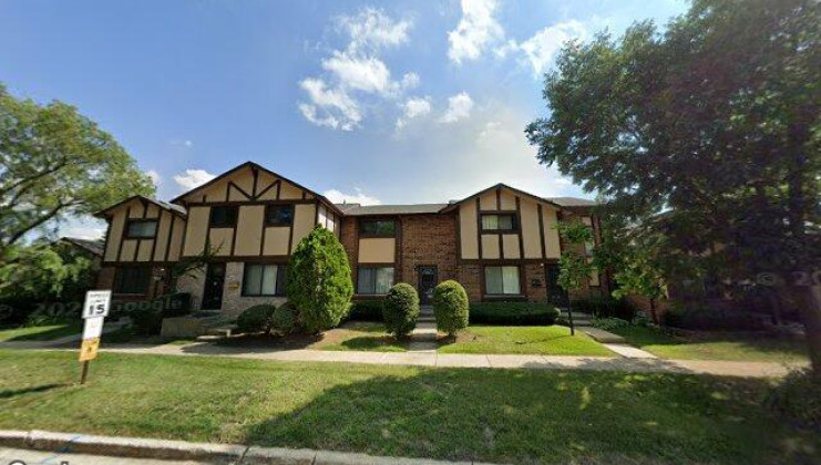 18w271 lowell ln, villa park, il 60181