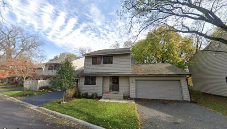 1592 kirkwood dr, geneva, il 60134