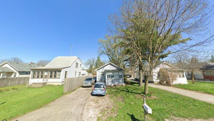 1106 pleasant pl, aurora, il 60505