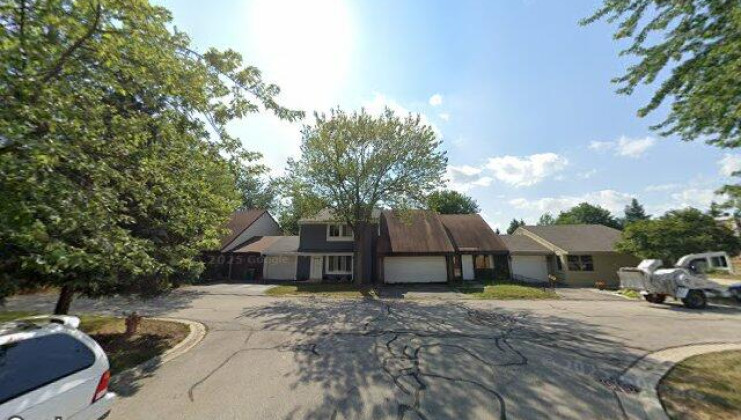 412 wildwood ct, romeoville, il 60446