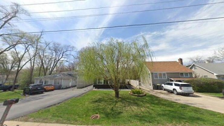 4006 cass ave, westmont, il 60559