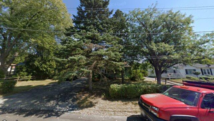 27 arlington ln, fox lake, il 60020