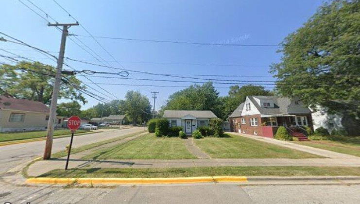 52 s orchard ave, waukegan, il 60085