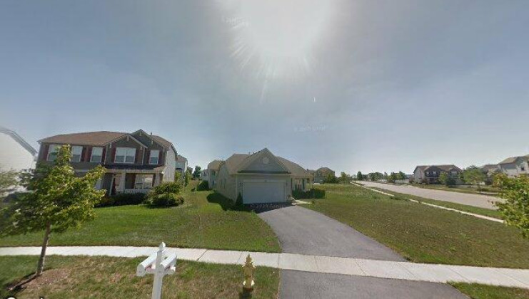 1075 christine ln, antioch, il 60002
