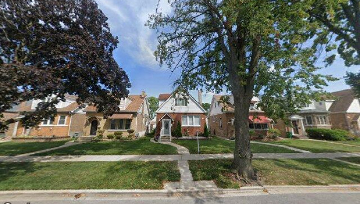 2025 s 19th ave, broadview, il 60155