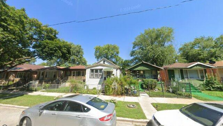 6623 s hamilton dr, chicago, il 60636