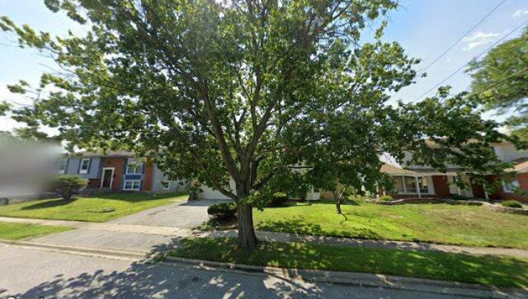 2819 greenwood rd, hazel crest, il 60429