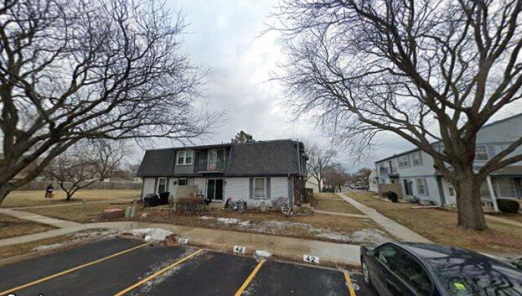 2219 ramsey cir, schaumburg, il 60194