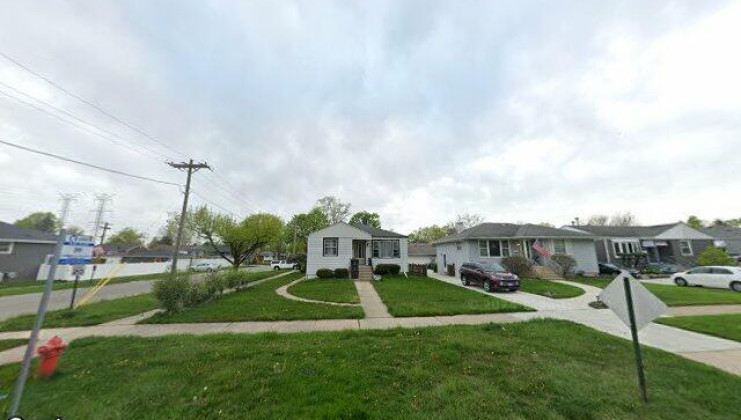 4536 s oak park ave, forest view, il 60402