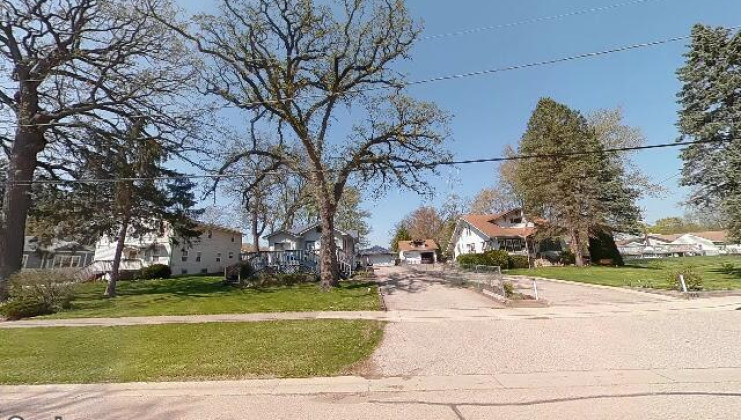 414 w park ave, round lake, il 60073