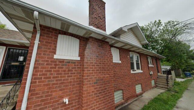 6 157th st, calumet city, il 60409