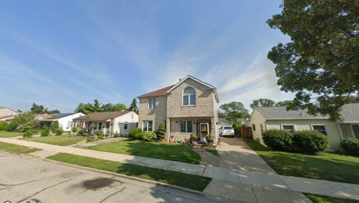 8700 45th st, lyons, il 60534