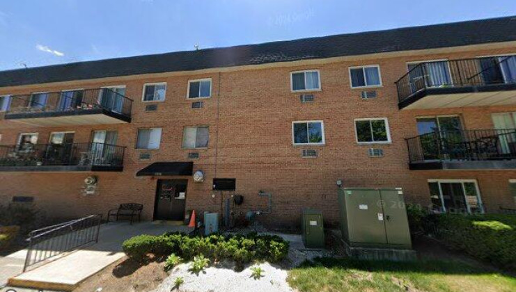 1104 n mill st, naperville, il 60563