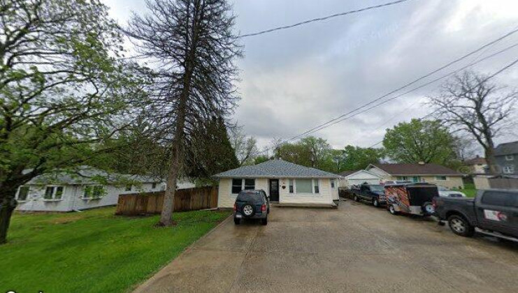 4 davison st, joliet, il 60433