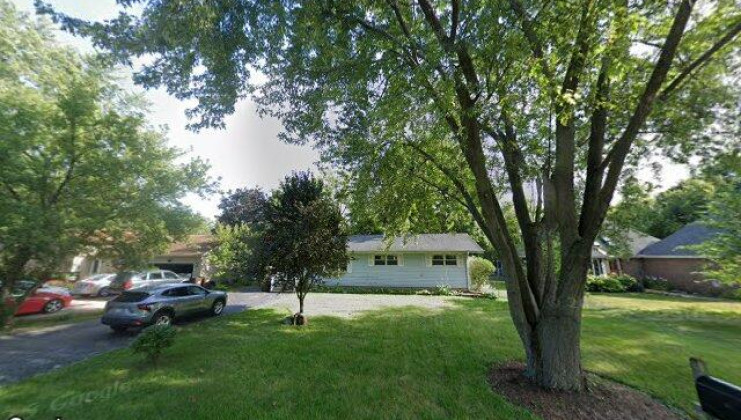 411 clover rd, island lake, il 60042