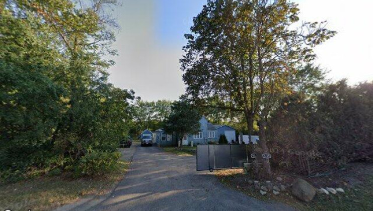 5135 grand ave, gurnee, il 60031
