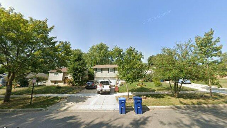 2212 edgewood rd, waukegan, il 60087