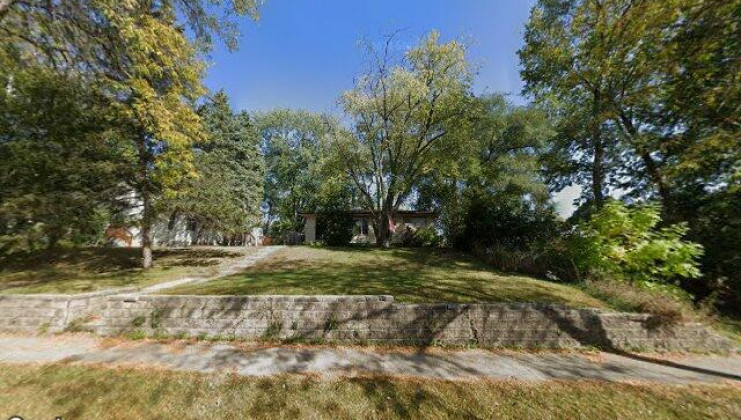 3131 sheridan rd, zion, il 60099