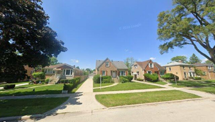 2242 s 5th ave, north riverside, il 60546
