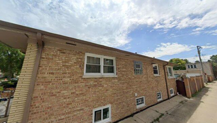 5647 w higgins ave, chicago, il 60630