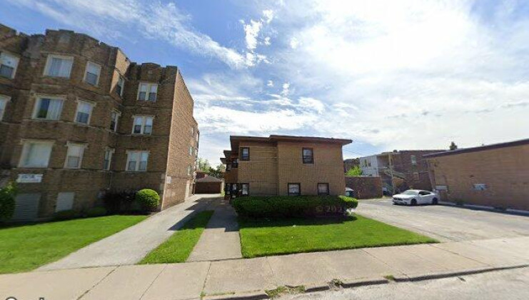 139 157th st, calumet city, il 60409