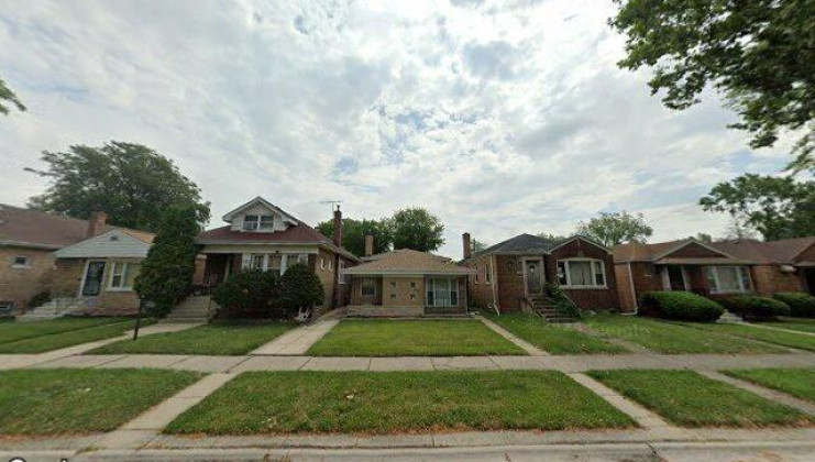 14229 s lowe ave, riverdale, il 60827
