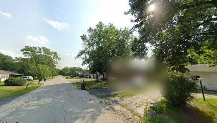 16230 clifton park ave, markham, il 60428
