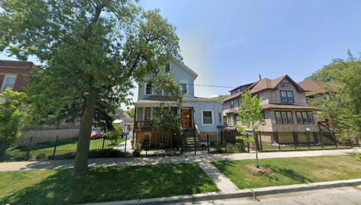 2410 s millard ave, chicago, il 60623