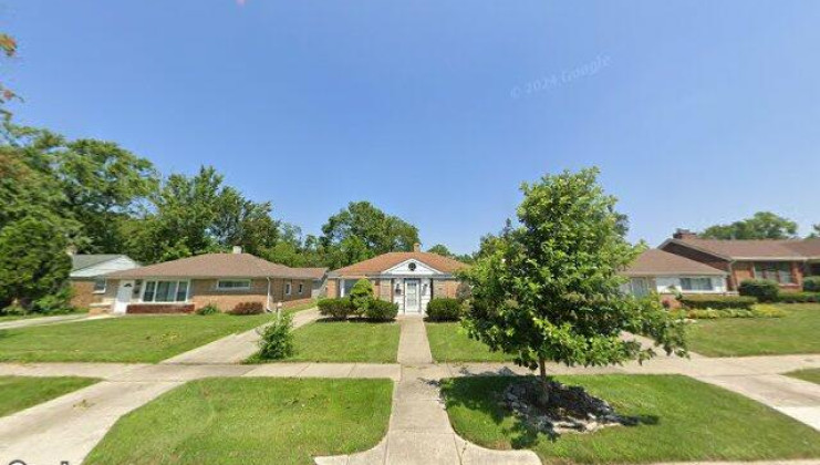 2222 spruce rd, homewood, il 60430