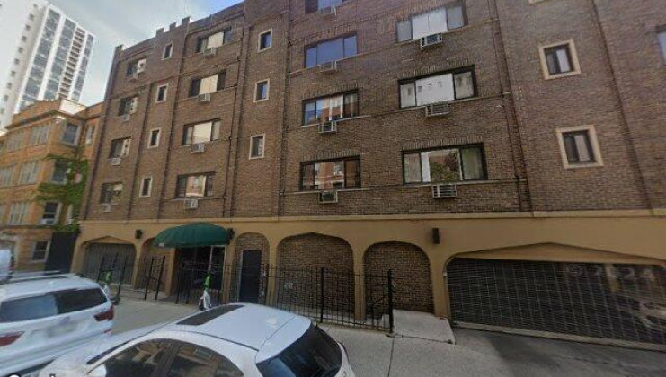 455 w saint james pl apt 201, 202, chicago, il 60614