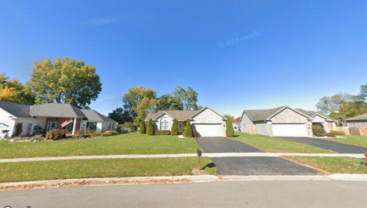 181 clover chase cir, woodstock, il 60098