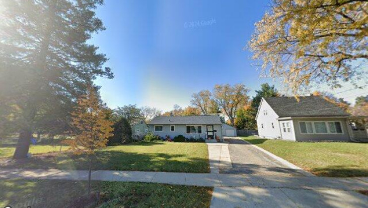 194 wallace ave, crystal lake, il 60014