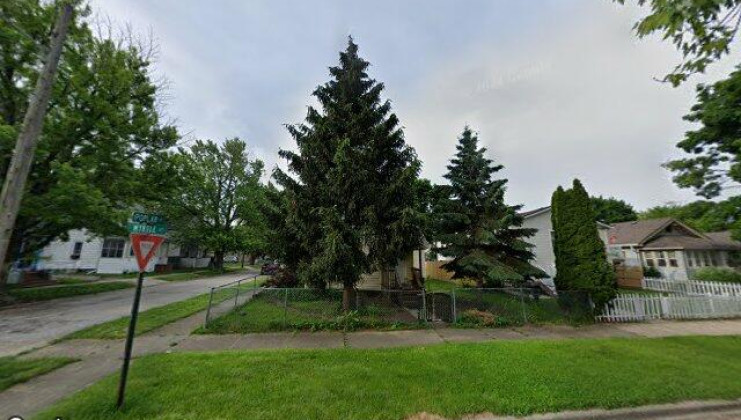 701 myrtle st, waukegan, il 60085