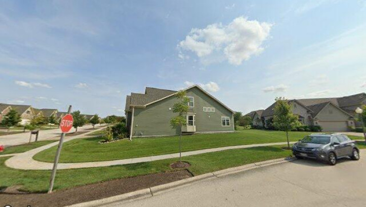 3815 ridge pointe dr, geneva, il 60134