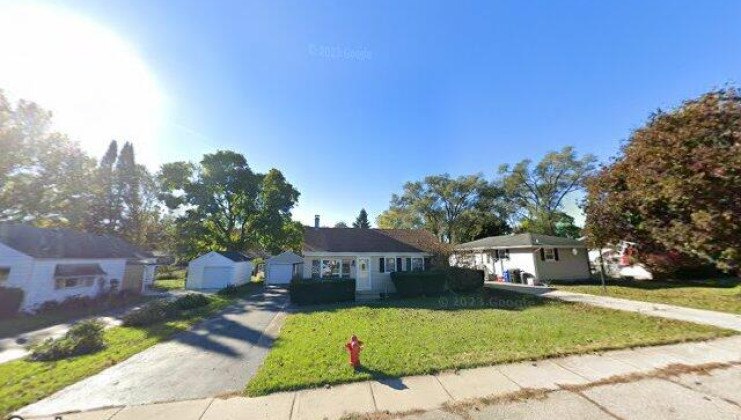 655 mill st, south elgin, il 60177
