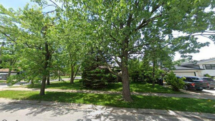 18926 ridgewood ave, lansing, il 60438