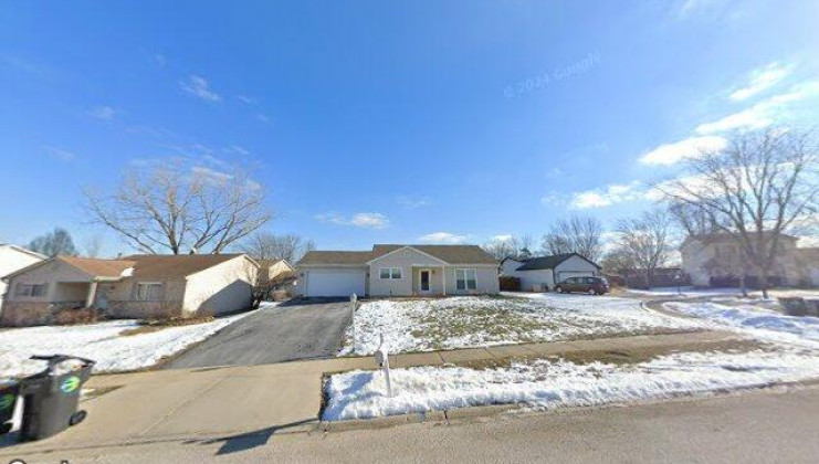 323 chrisman dr, streamwood, il 60107