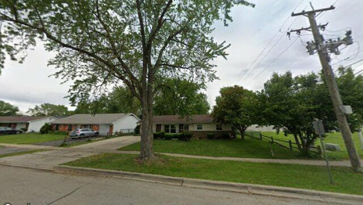 7994 kensington ln, hanover park, il 60133