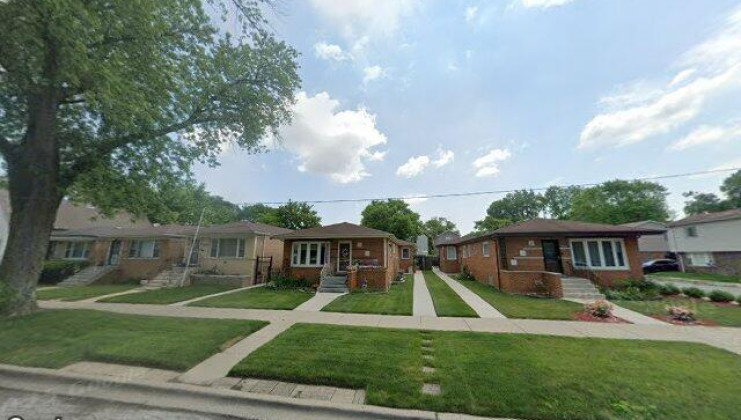 9355 s greenwood ave, chicago, il 60619