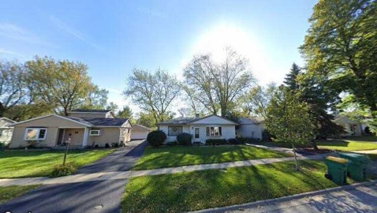837 s fletcher dr, wheeling, il 60090